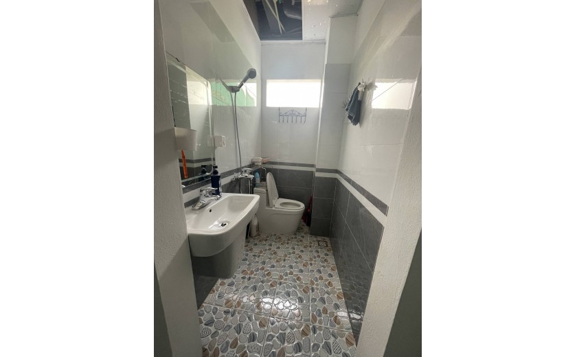 NHÀ DÂN XÂY - 3 THOÁNG - GẦN Ô TÔ - RẤT NHIỀU TIỀM NĂNG
